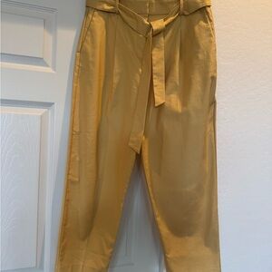 ANN TAYLOR Paperbag Culotte Pant Size 10. Mustard yellow